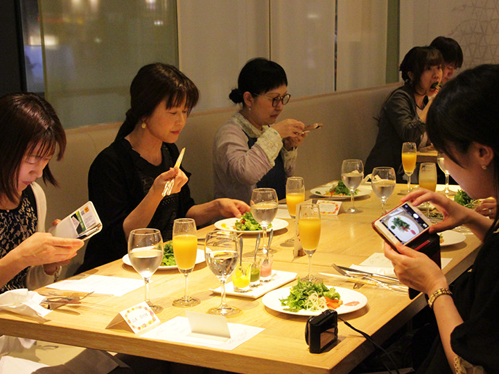 旬穀旬菜」特製ディナーご試食タイム！