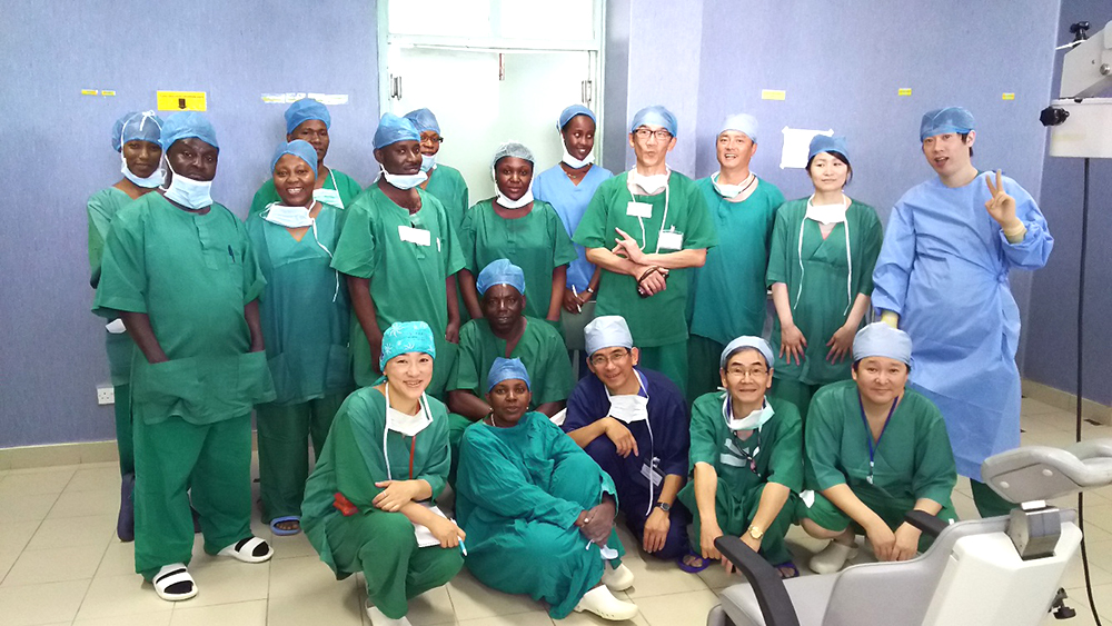 ソーシャルパートナーとして、国際眼科支援活動に寄付