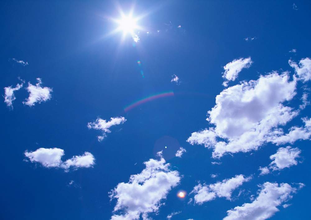 じつは青空も「ブルーライト」からできている！