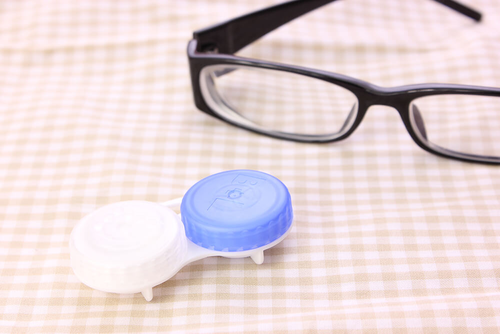 コンタクトのストレスから解放されるお手軽アイケア