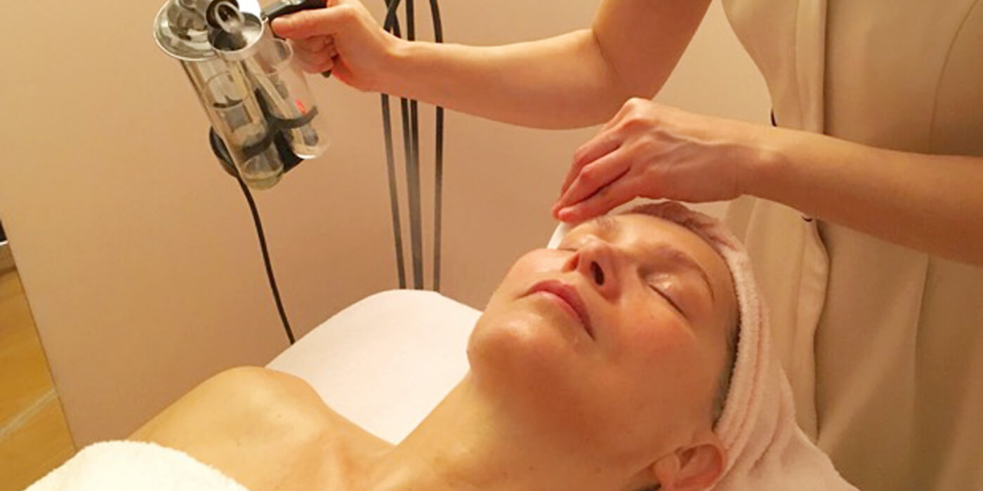 パリジェンヌのホームケア＆サロンケア